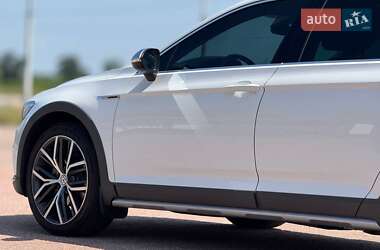 Универсал Volkswagen Passat Alltrack 2018 в 