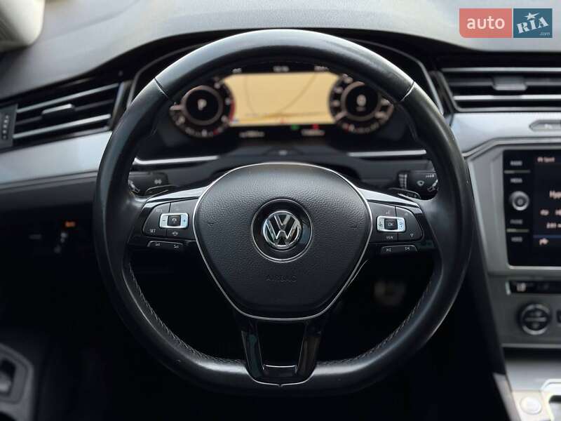 Универсал Volkswagen Passat Alltrack 2018 в Бердичеве