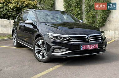 Универсал Volkswagen Passat Alltrack 2020 в Ровно