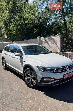 Универсал Volkswagen Passat Alltrack 2022 в Черкассах