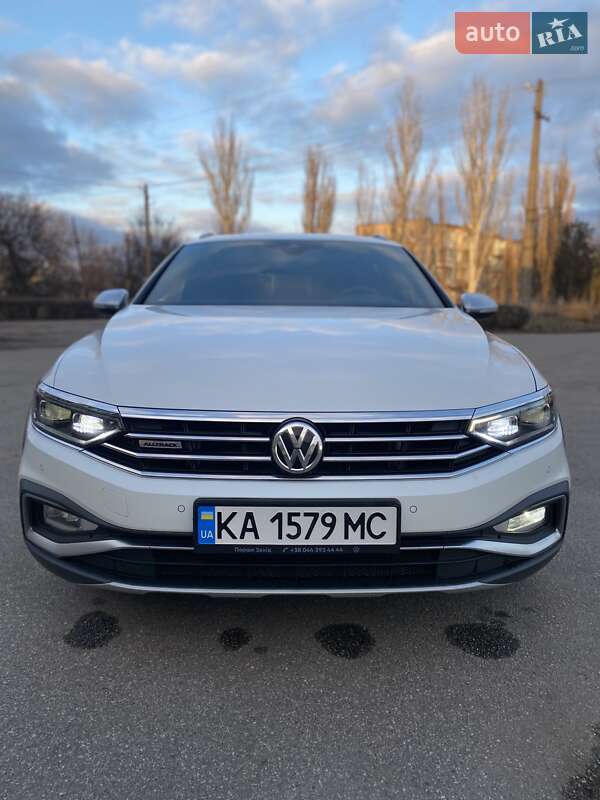 Универсал Volkswagen Passat Alltrack 2019 в Киеве фото 7 Универсал Volkswagen Passat Alltrack 2019 в Киеве