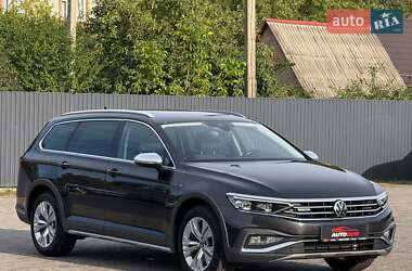 Універсал Volkswagen Passat Alltrack 2020 в 