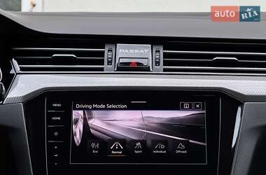 Універсал Volkswagen Passat Alltrack 2020 в 