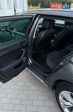 Универсал Volkswagen Passat Alltrack 2017 в 