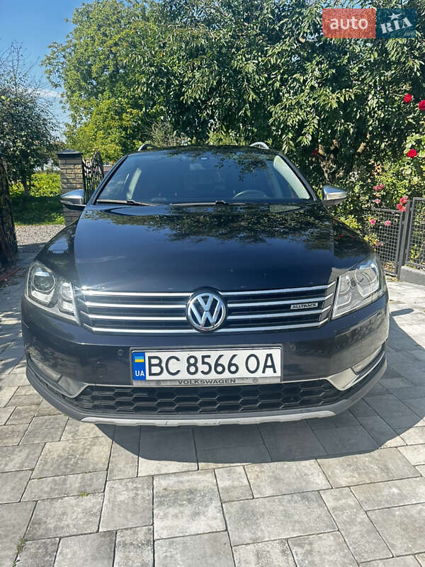 Универсал Volkswagen Passat Alltrack 2012 в Городке