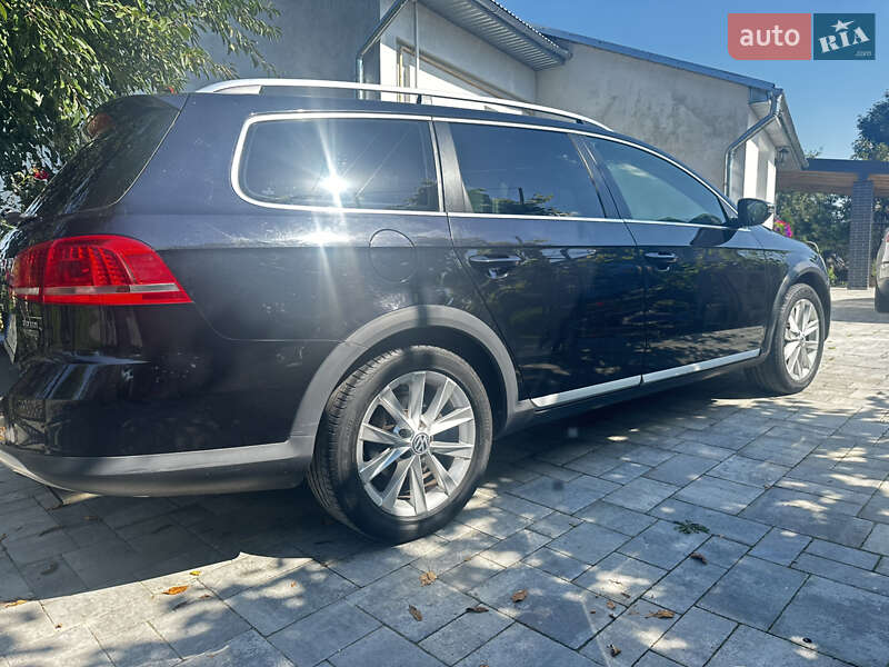 Универсал Volkswagen Passat Alltrack 2012 в Городке