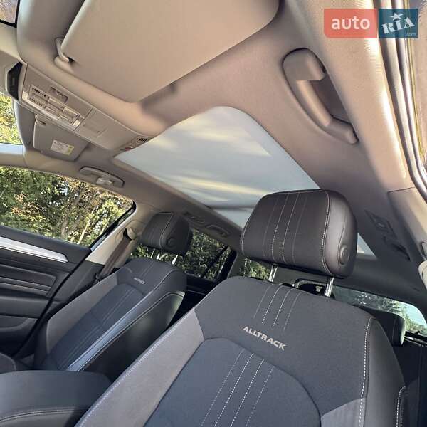 Универсал Volkswagen Passat Alltrack 2021 в Звягеле