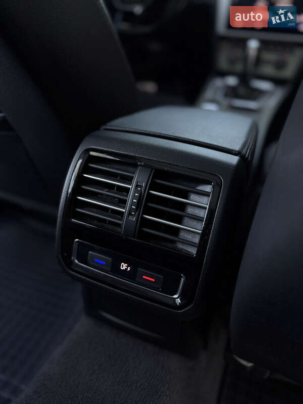 Универсал Volkswagen Passat Alltrack 2018 в Буче