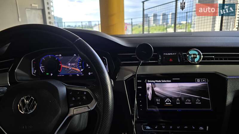 Универсал Volkswagen Passat Alltrack 2019 в Киеве