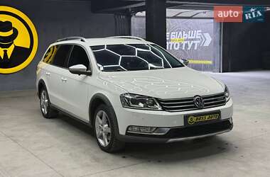 Универсал Volkswagen Passat Alltrack 2013 в Черновцах