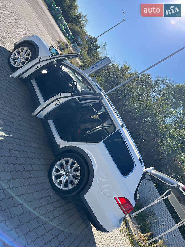 Универсал Volkswagen Passat Alltrack 2012 в Подгайцах