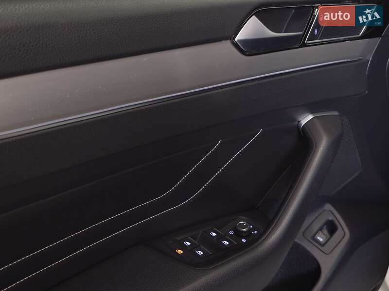 Універсал Volkswagen Passat Alltrack 2020 в Миколаєві