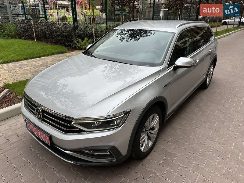 Универсал Volkswagen Passat Alltrack 2020 в Киеве фото 10 Универсал Volkswagen Passat Alltrack 2020 в Киеве