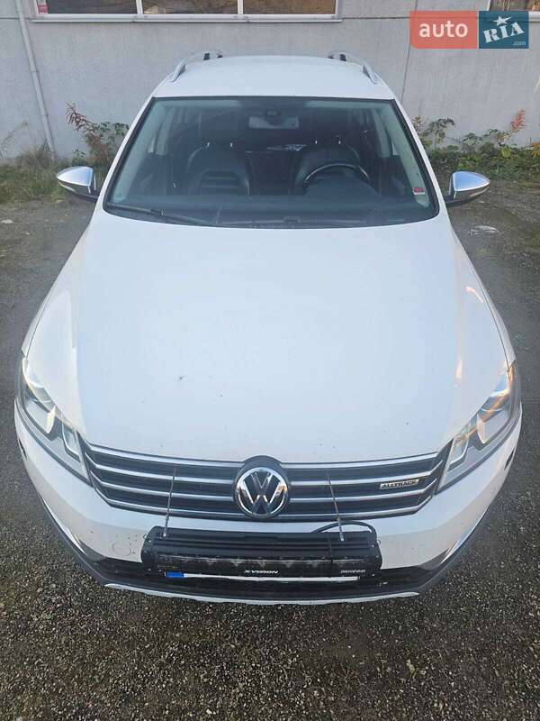 Универсал Volkswagen Passat Alltrack 2014 в 