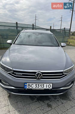 Универсал Volkswagen Passat Alltrack 2022 в 