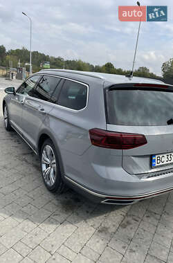 Универсал Volkswagen Passat Alltrack 2022 в 