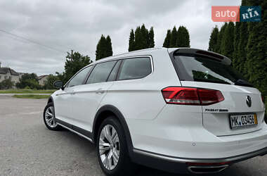 Універсал Volkswagen Passat Alltrack 2018 в 