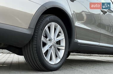 Универсал Volkswagen Passat Alltrack 2014 в 