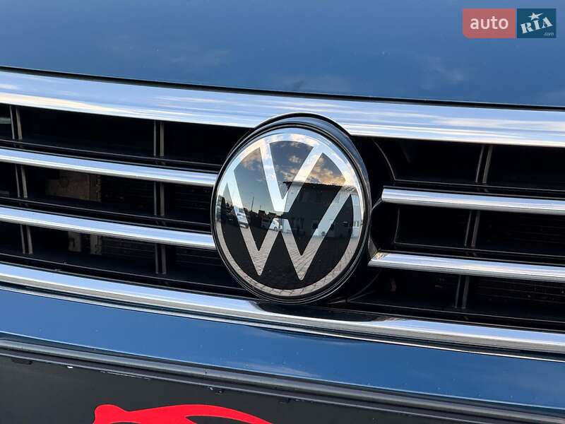 Универсал Volkswagen Passat Alltrack 2020 в Луцке
