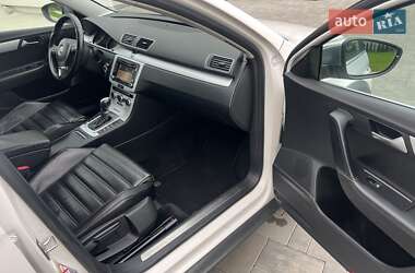 Универсал Volkswagen Passat Alltrack 2014 в 