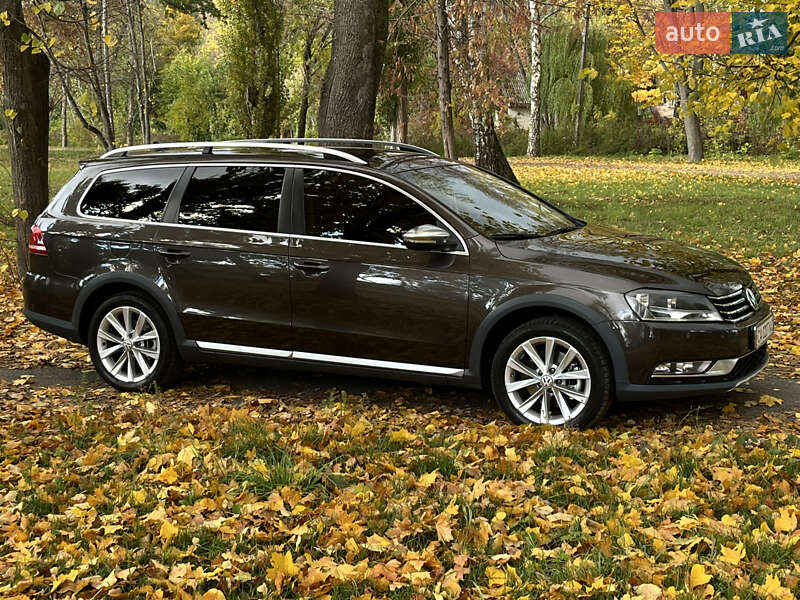 Универсал Volkswagen Passat Alltrack 2012 в Каменке