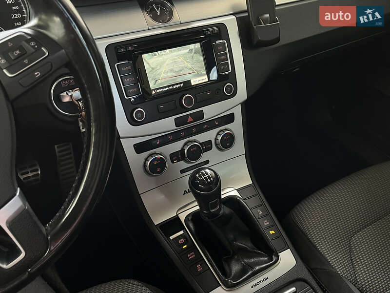 Универсал Volkswagen Passat Alltrack 2012 в Каменке