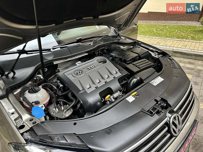 Универсал Volkswagen Passat Alltrack 2014 в Дрогобыче