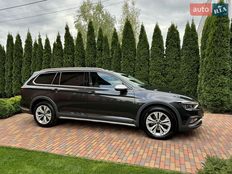 Универсал Volkswagen Passat Alltrack 2023 в Киеве фото 6 Универсал Volkswagen Passat Alltrack 2023 в Киеве