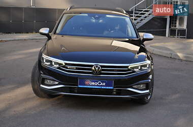 Универсал Volkswagen Passat Alltrack 2022 в 