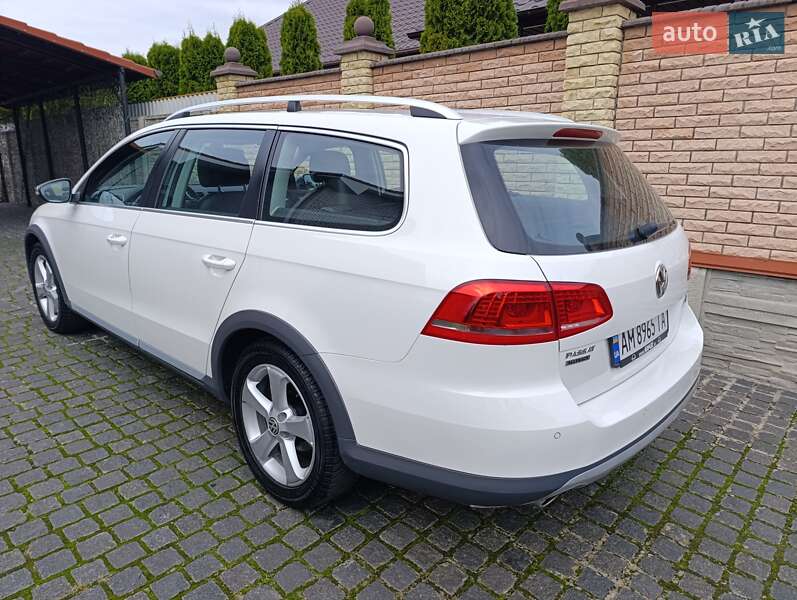 Універсал Volkswagen Passat Alltrack 2014 в Житомирі