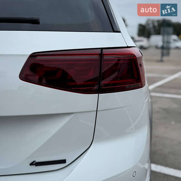 Универсал Volkswagen Passat Alltrack 2021 в Киеве фото 13 Универсал Volkswagen Passat Alltrack 2021 в Киеве
