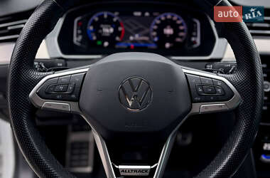 Универсал Volkswagen Passat Alltrack 2021 в 