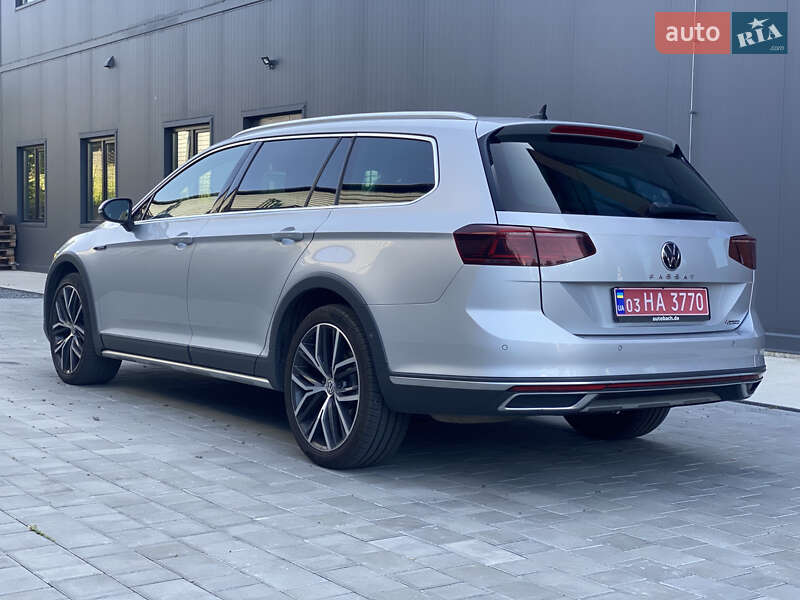Универсал Volkswagen Passat Alltrack 2021 в Луцке