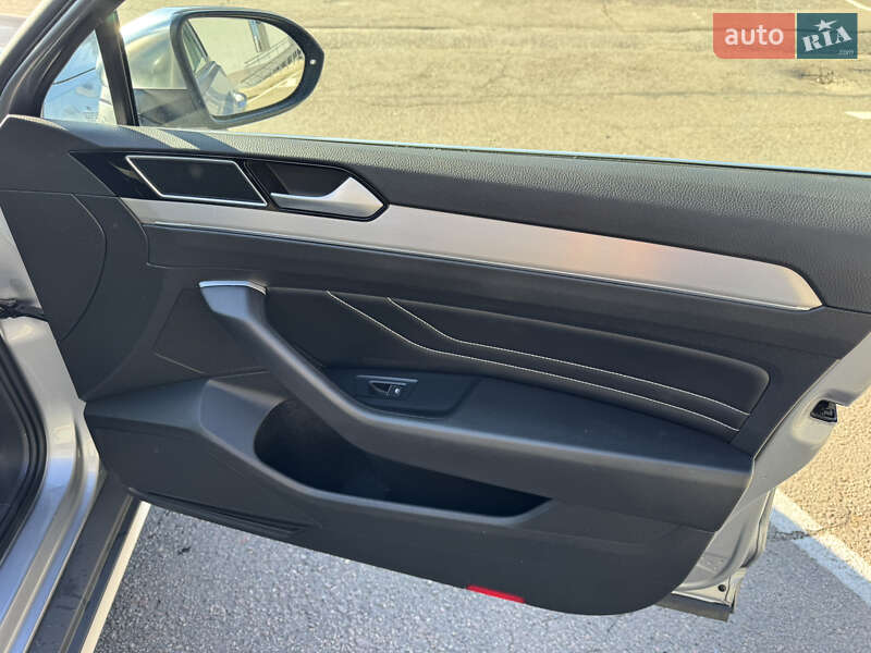 Универсал Volkswagen Passat Alltrack 2019 в Львове фото 40 Универсал Volkswagen Passat Alltrack 2019 в Львове