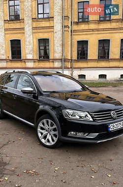 Универсал Volkswagen Passat Alltrack 2012 в 