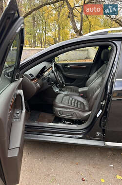 Универсал Volkswagen Passat Alltrack 2012 в 