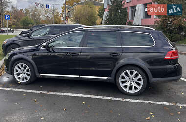 Универсал Volkswagen Passat Alltrack 2012 в 