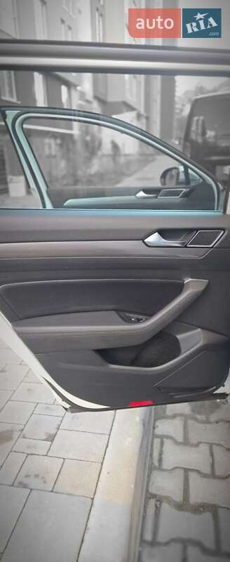 Универсал Volkswagen Passat Alltrack 2017 в Львове фото 27 Универсал Volkswagen Passat Alltrack 2017 в Львове