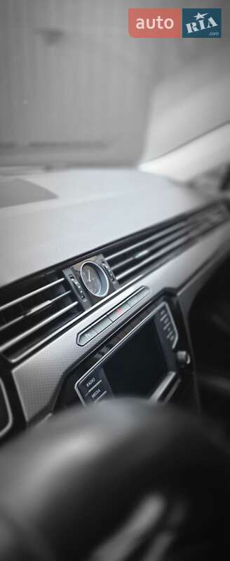 Универсал Volkswagen Passat Alltrack 2017 в Львове фото 48 Универсал Volkswagen Passat Alltrack 2017 в Львове