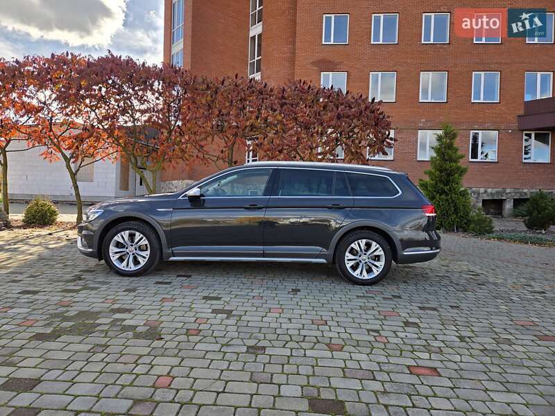 Універсал Volkswagen Passat Alltrack 2018 в Нововолинську