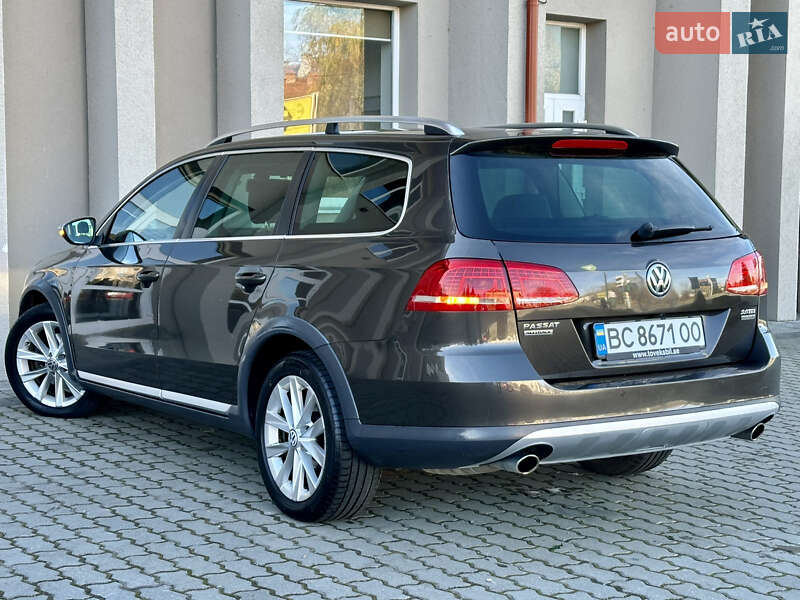 Универсал Volkswagen Passat Alltrack 2013 в Дрогобыче