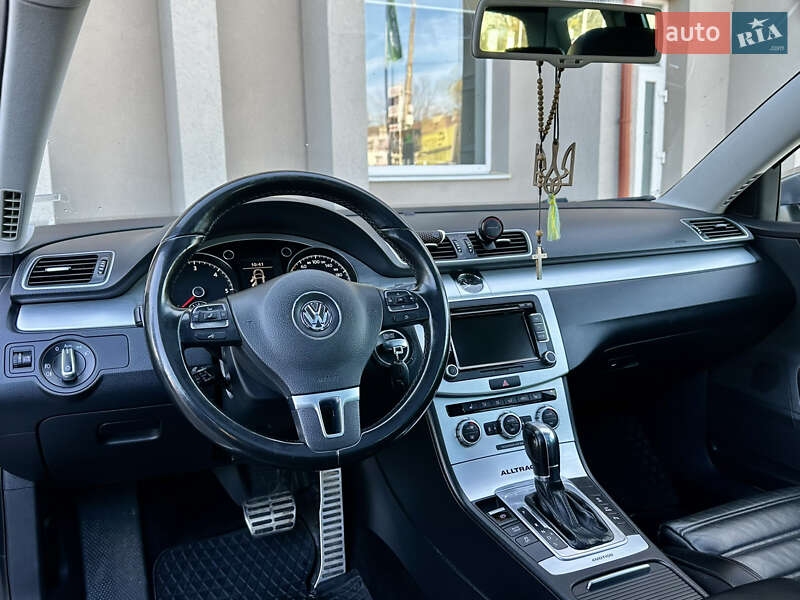Универсал Volkswagen Passat Alltrack 2013 в Дрогобыче