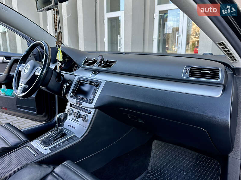 Универсал Volkswagen Passat Alltrack 2013 в Дрогобыче