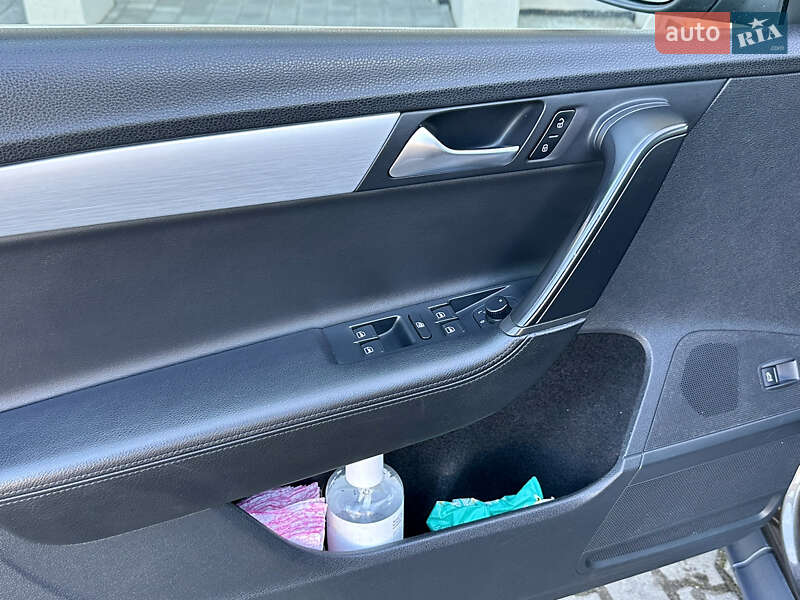 Универсал Volkswagen Passat Alltrack 2013 в Дрогобыче