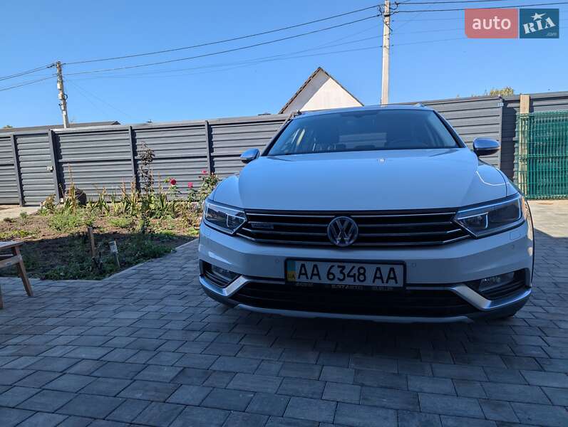 Универсал Volkswagen Passat Alltrack 2017 в Киеве фото 10 Универсал Volkswagen Passat Alltrack 2017 в Киеве