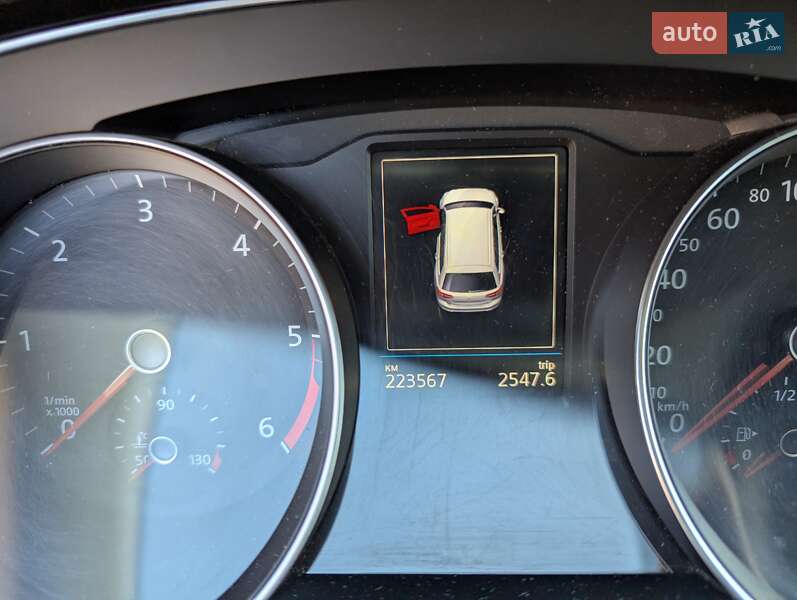 Универсал Volkswagen Passat Alltrack 2017 в Киеве фото 14 Универсал Volkswagen Passat Alltrack 2017 в Киеве