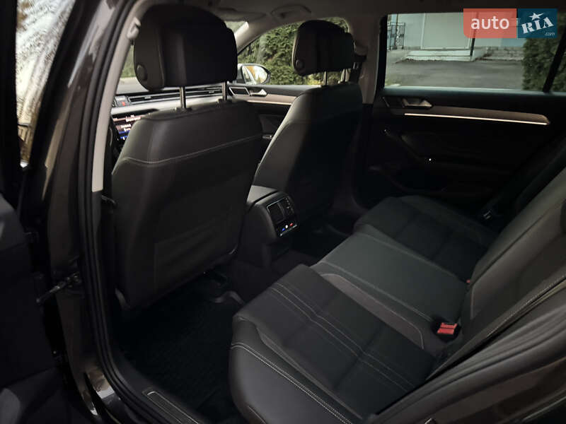 Універсал Volkswagen Passat Alltrack 2019 в Рівному