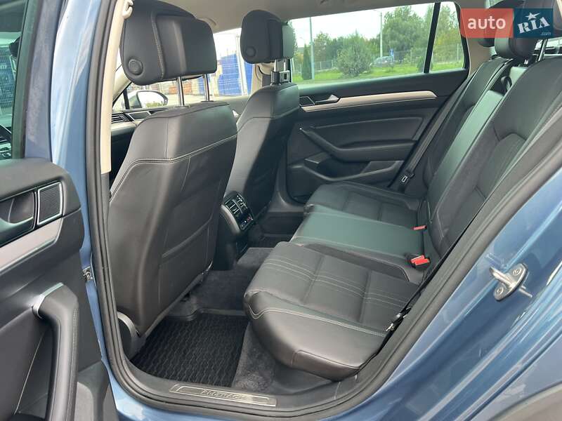 Универсал Volkswagen Passat Alltrack 2017 в Дубно