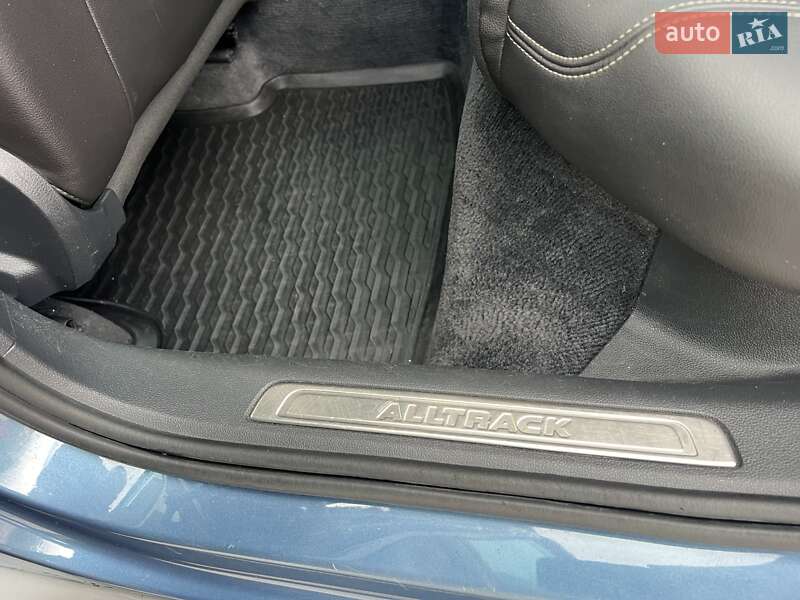 Универсал Volkswagen Passat Alltrack 2017 в Дубно