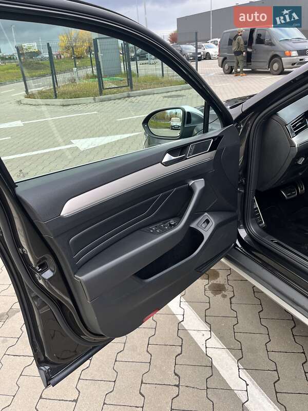 Універсал Volkswagen Passat Alltrack 2019 в Києві